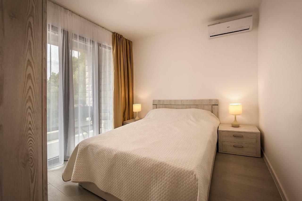 Adria Lux Apartmens 2 Sveti Stefan Exterior foto